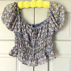 Forever 21 size small flowered blouse